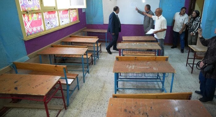 أسيوط: استعدادات المدارس والكنترول لامتحانات الثانوية العامة 2025 تحت إشراف المحافظ