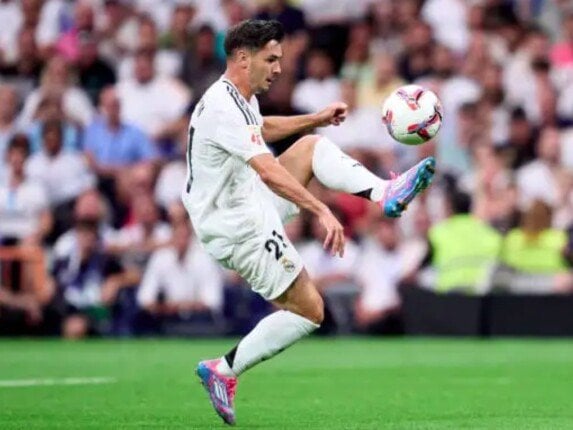 إبراهيم دياز وكورتوا يُعززان صفوف ريال مدريد بتجديد عقودهما