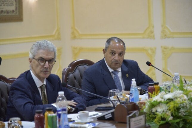 تعاون مثمر: محافظ بورسعيد يناقش مشاريع التنمية مع وفد الاتحاد الأوروبي
