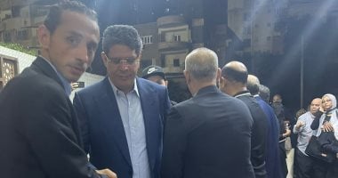 تكريم في عزاء والد محمد طارق بحضور أيمن الرمادي ولاعبي الزمالك