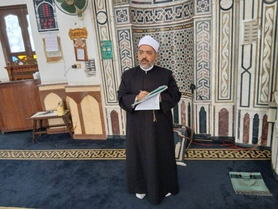 جولة غير متوقعة لمدير أوقاف بورسعيد للتأكد من سير العمل في المساجد