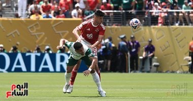 حكم الفيديو ينقذ لاعب بالميراس من الطرد بعد احتكاك مع زيزو في مواجهة الأهلي