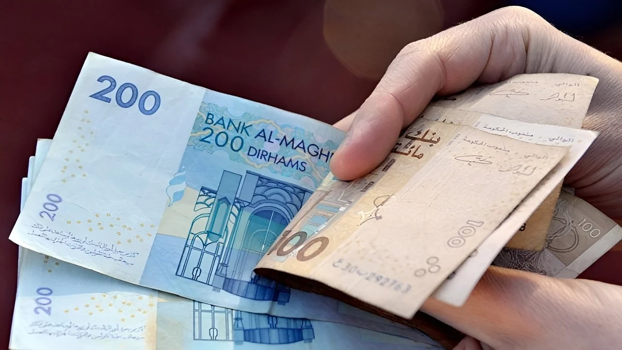 بـقرار حــكومي زيادة الحد الأدنى للأجور في المغرب 2025 وهذه مراحل التطبيق