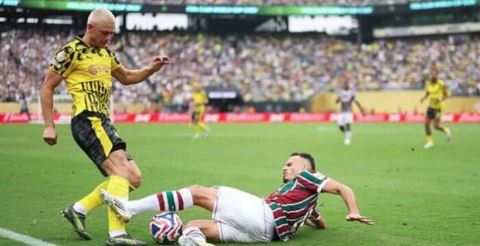 مباراة بوروسيا دورتموند وفلومينينسي تنتهي بالتعادل دون أهداف في كأس العالم للأندية